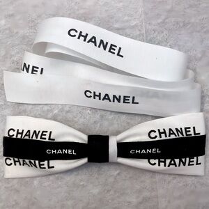 Chanel Gift Wrapping 2 Ribbons